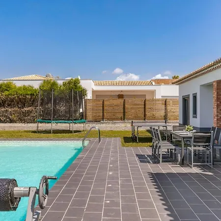 Casa Amizade Villa *