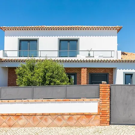 Casa Amizade וילה